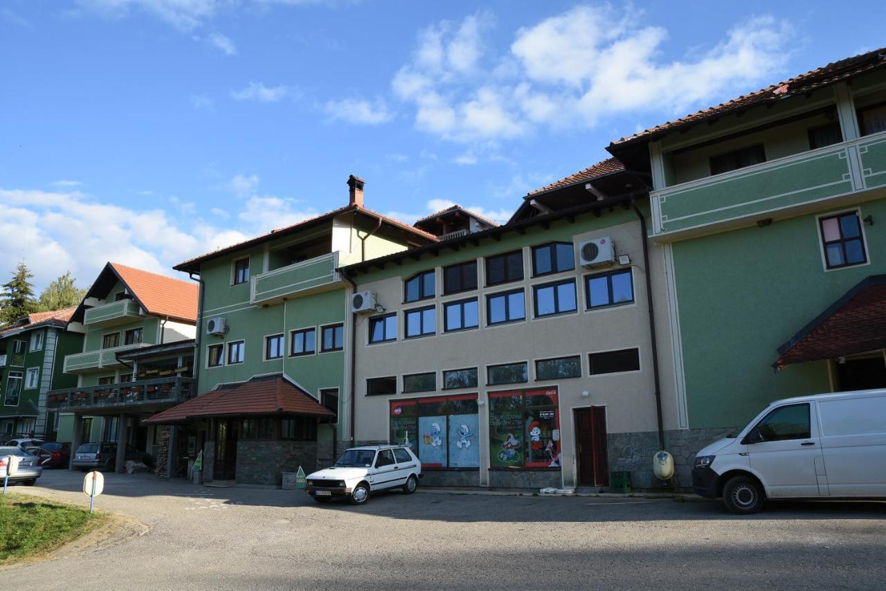 Mm Narcis Bed & Breakfast Vlasina Rid Ngoại thất bức ảnh