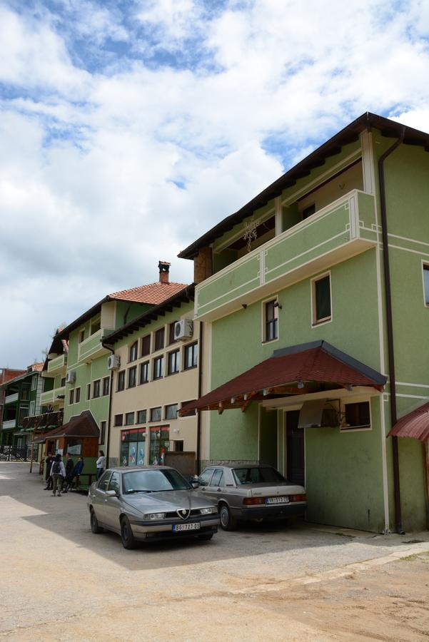 Mm Narcis Bed & Breakfast Vlasina Rid Ngoại thất bức ảnh