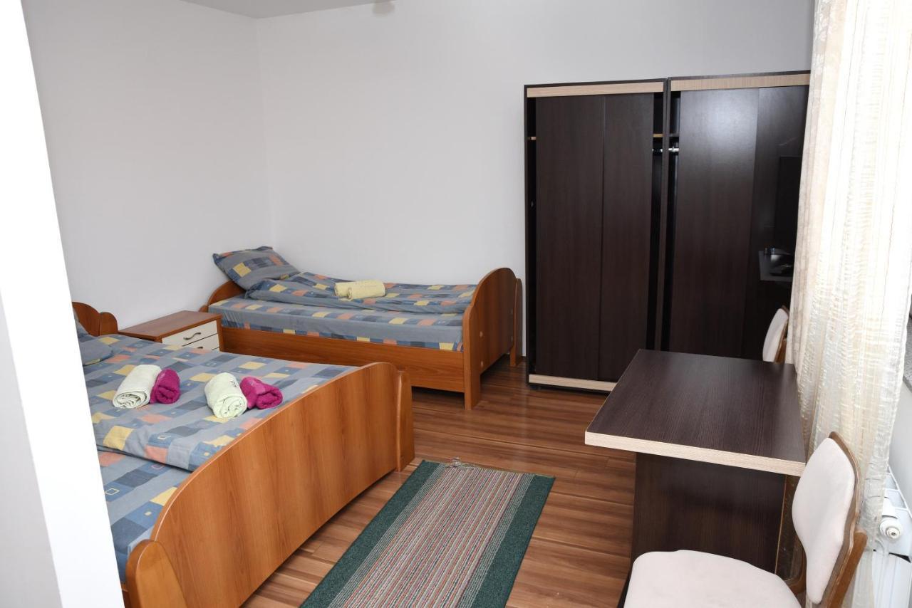Mm Narcis Bed & Breakfast Vlasina Rid Ngoại thất bức ảnh