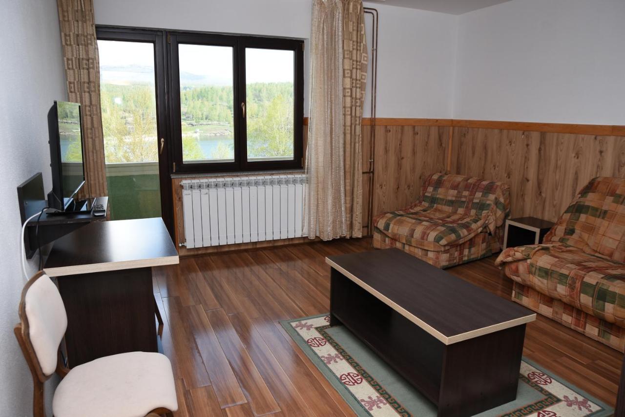 Mm Narcis Bed & Breakfast Vlasina Rid Ngoại thất bức ảnh