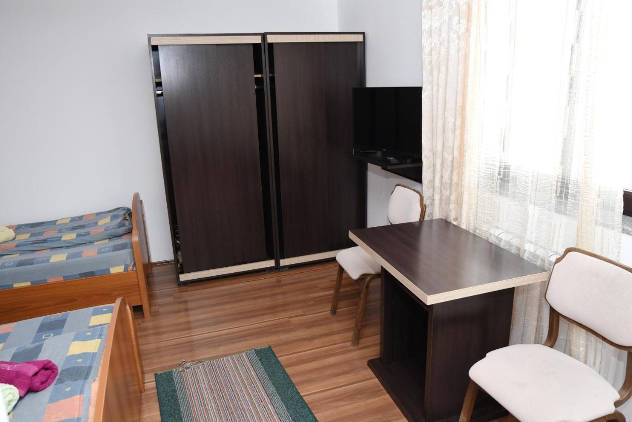Mm Narcis Bed & Breakfast Vlasina Rid Ngoại thất bức ảnh